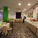 Nuova Hotel 2*