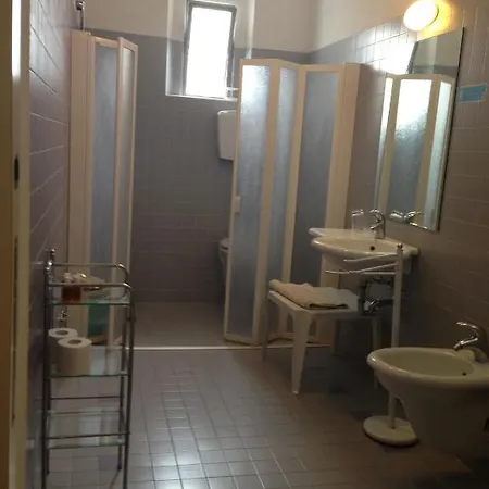 Nuova 2* Ριτσιόνε